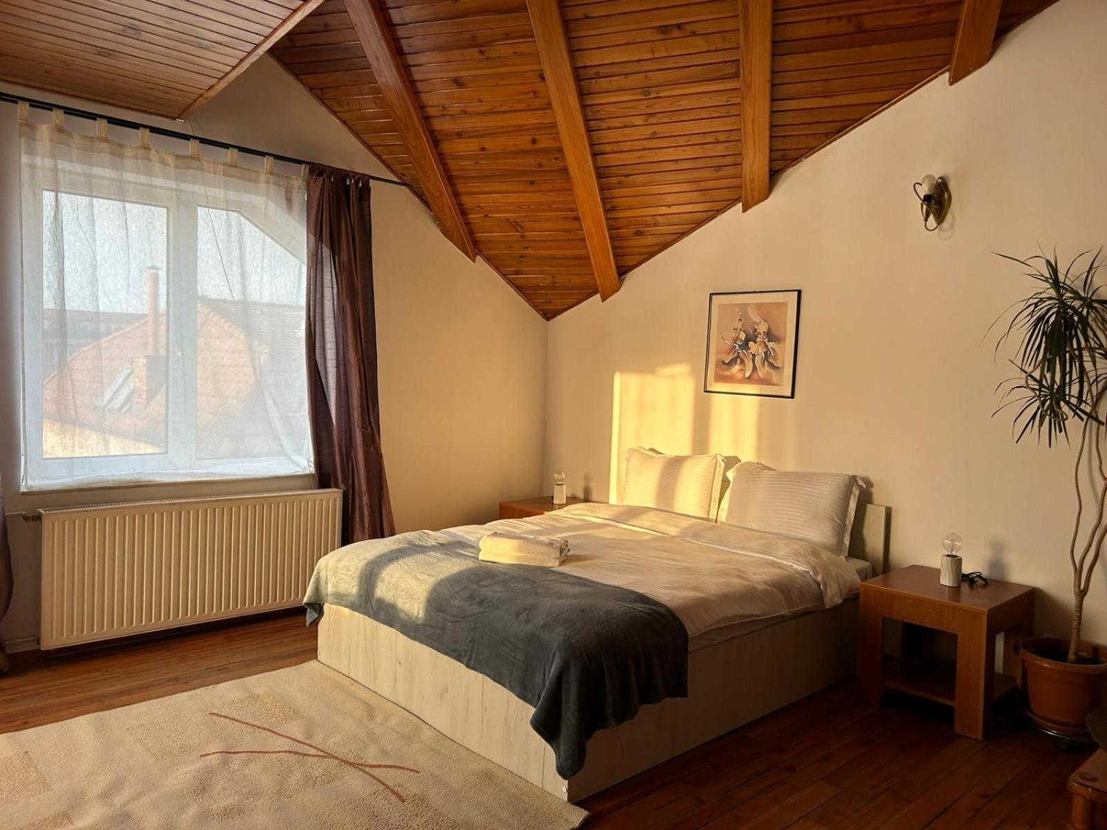 Ambra Room'S Брашов Экстерьер фото